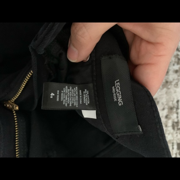 Express black jeans. First pair is distressed. Al size 4. Barely worn - Picture 3 of 4